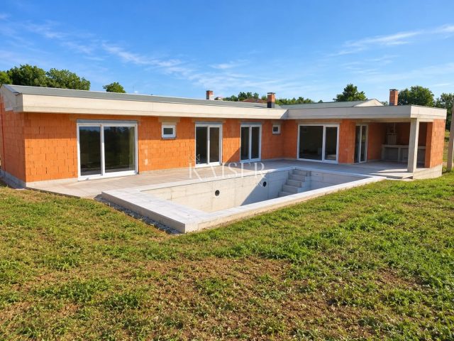 Haus zu verkaufen 168 m² – Žminj