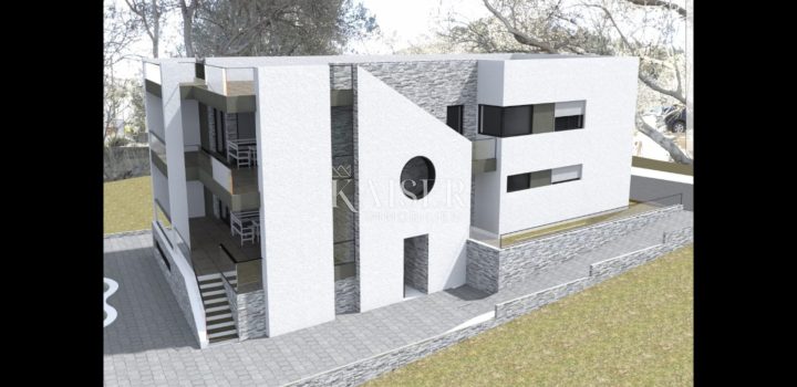 Dům na prodej 300 m² – Tkon