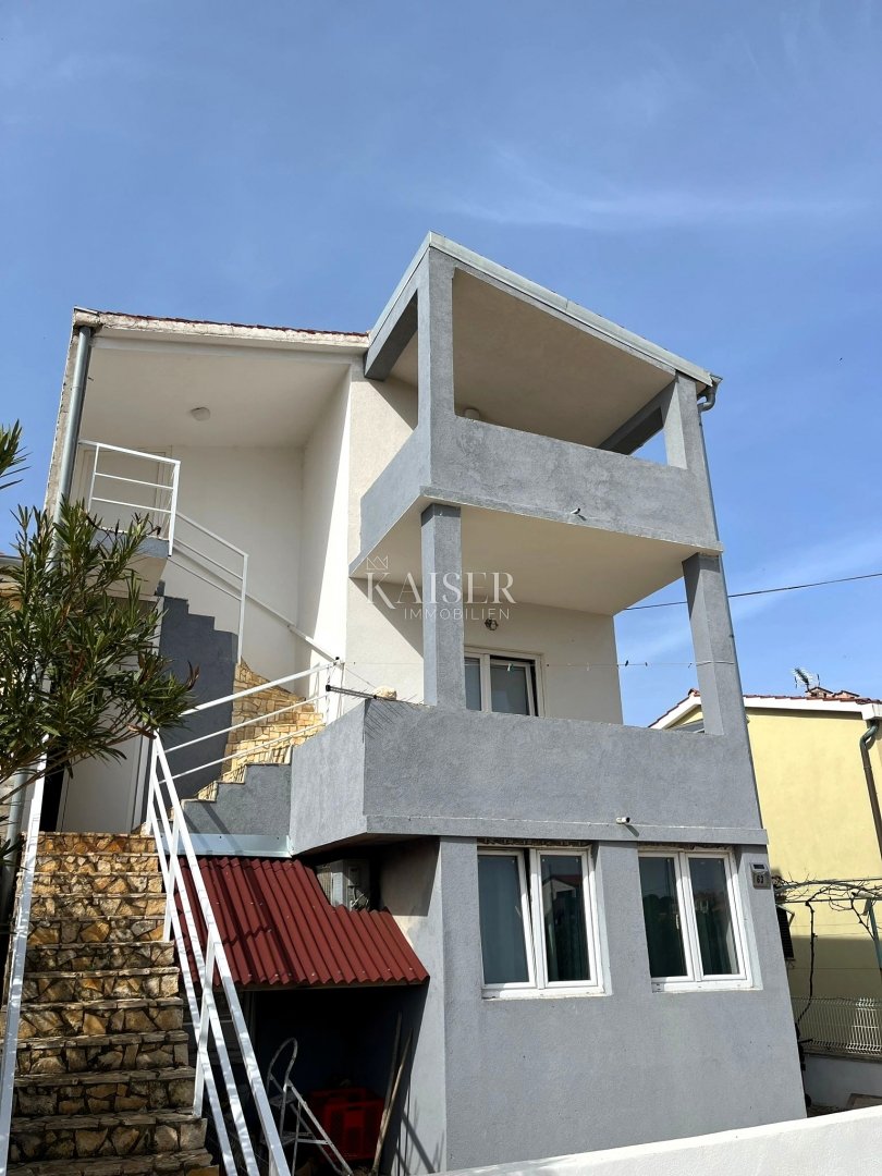 Kuća Na prodaju - Zadarska Vrsi