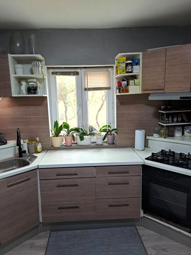 Kuća Na prodaju - Zadarska Vrsi