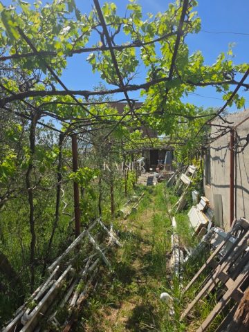 Grundstück zu vermieten 1627 m² – Bili Brig