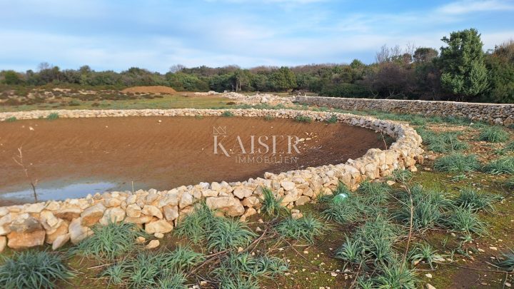 Terreno in vendita 14603 m² – Punta Križa
