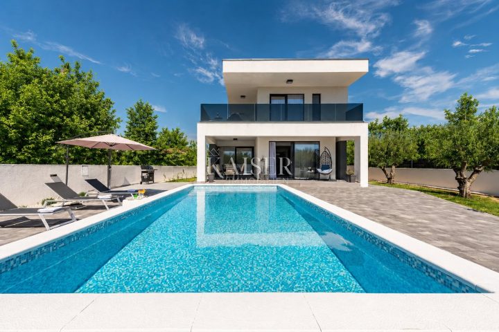 Haus zu verkaufen 160 m² – Privlaka