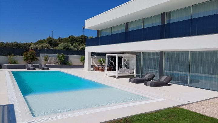 Haus zu verkaufen 390 m² – Vodice