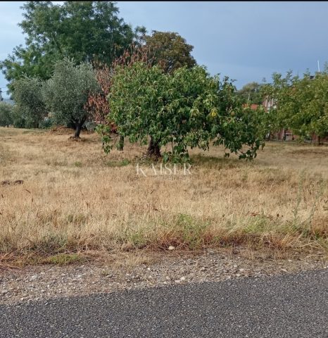 Zemljište na prodaju 809 m² – Plovanija