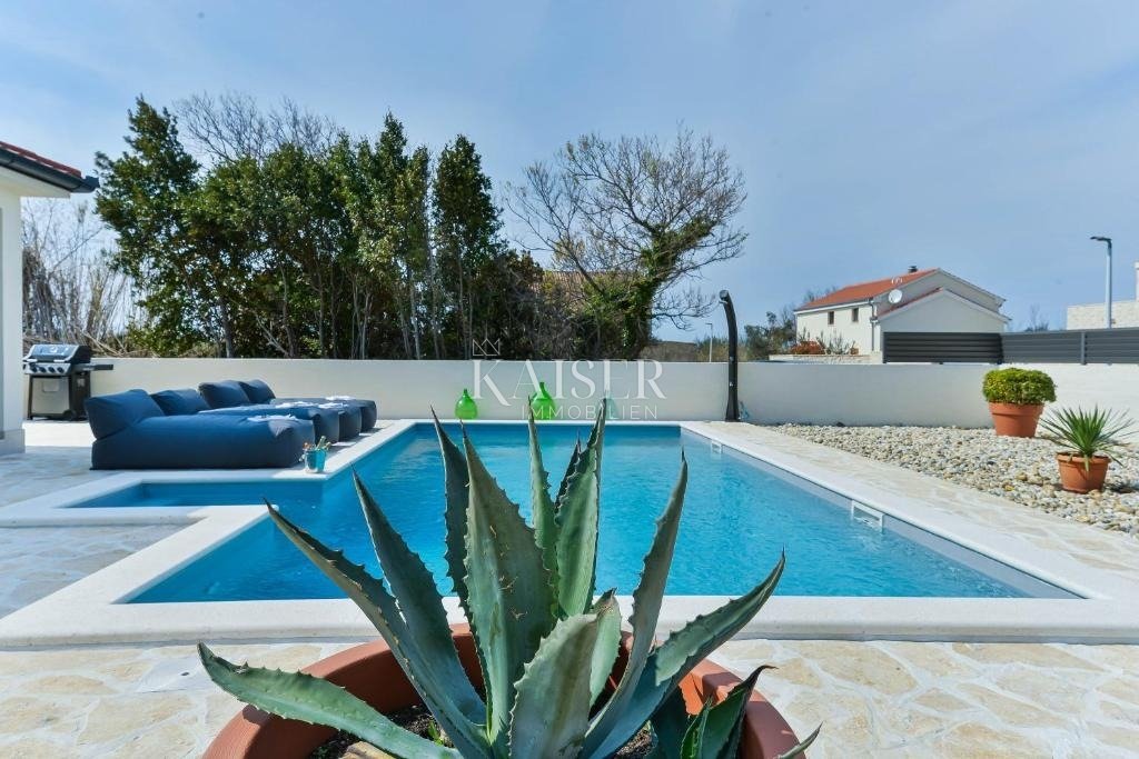House For sale -  Privlaka