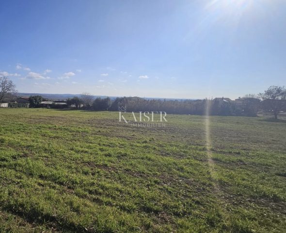 Grundstück zu verkaufen 1071 m² – Kaštelir