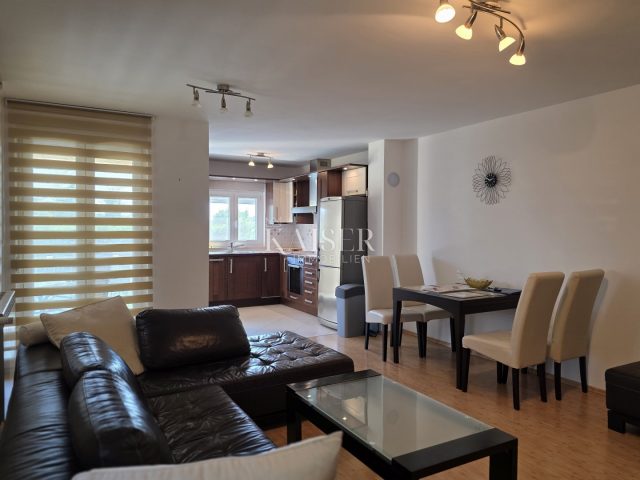 Flat for rent 83 m² – Poreč