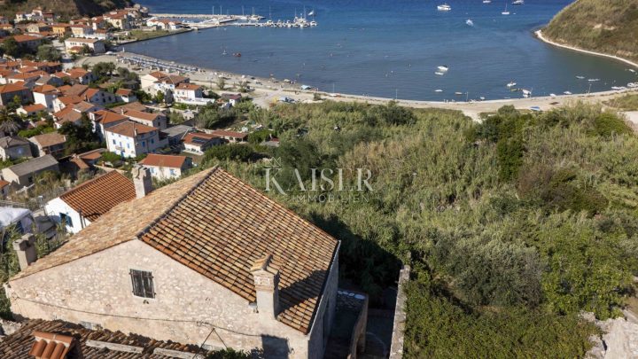 Kuća na prodaju 180 m² – Susak