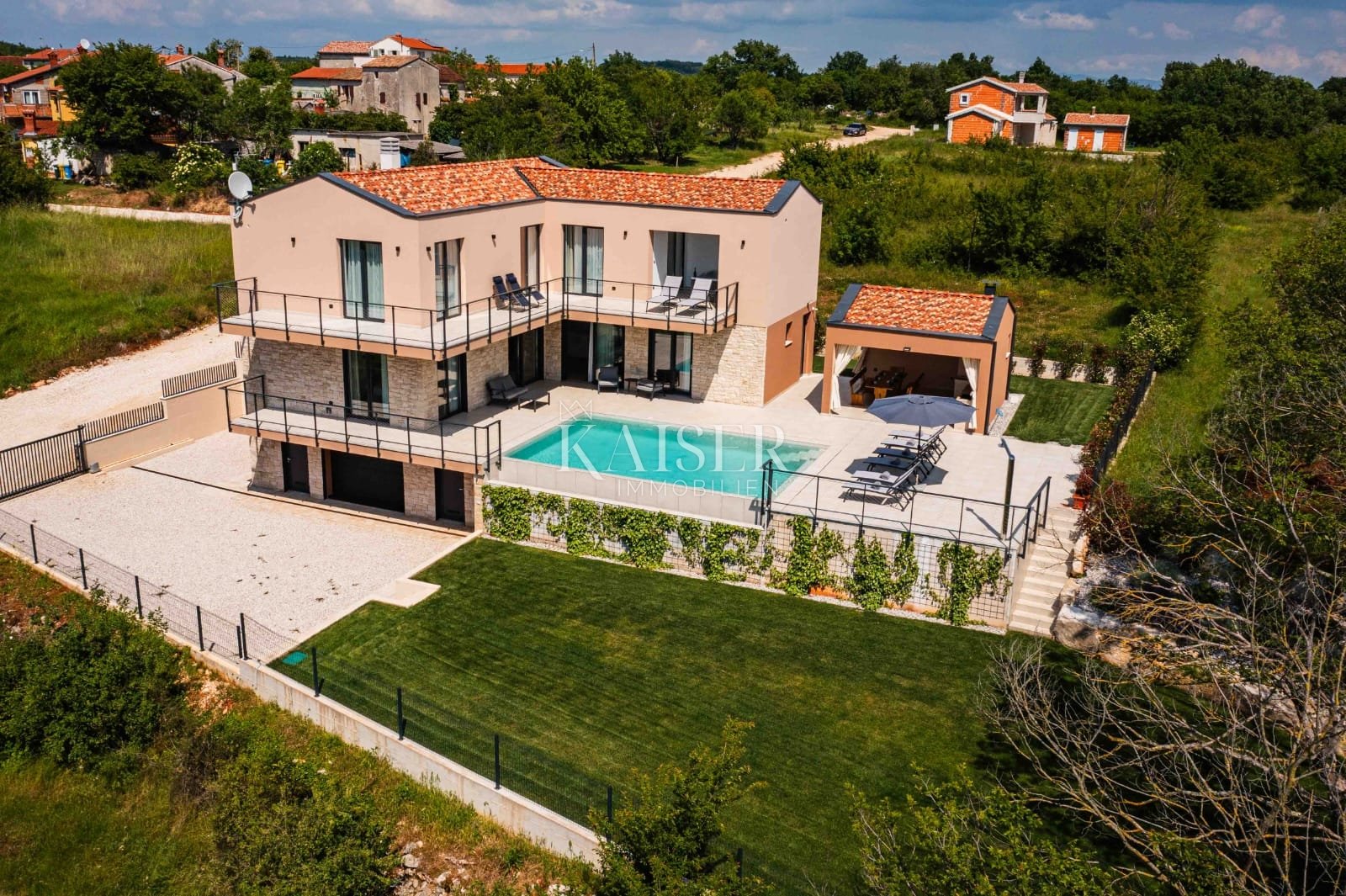 House For sale - Istarska Višnjan