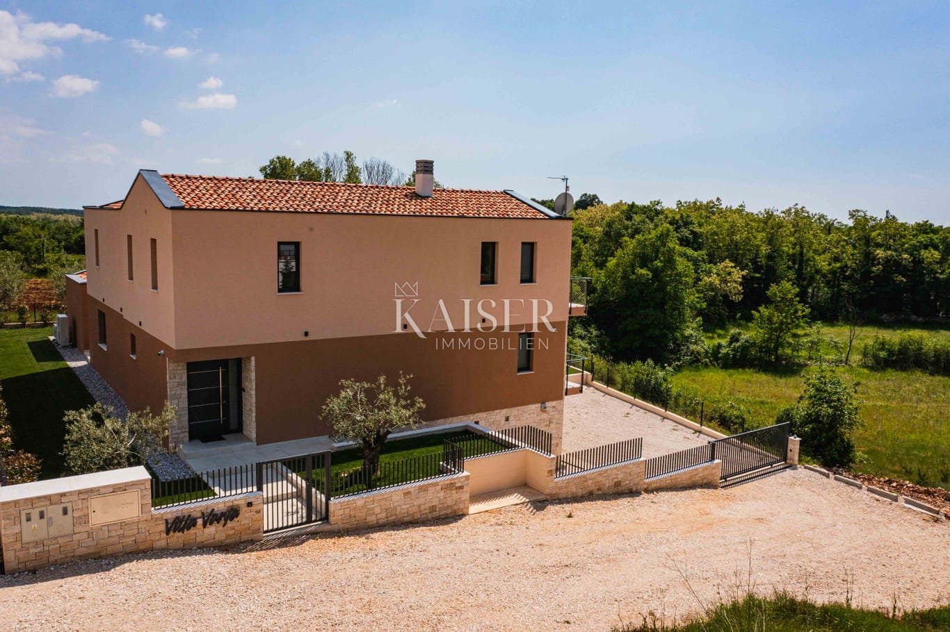 House For sale - Istarska Višnjan