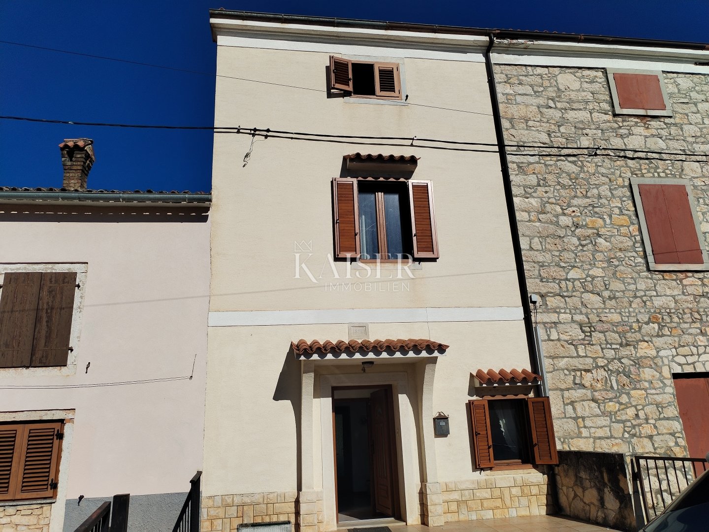 Kuća Na prodaju - Istarska Kaštelir-labinci - foto 1/6