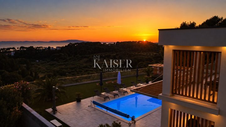 House for sale 285 m² – Rab