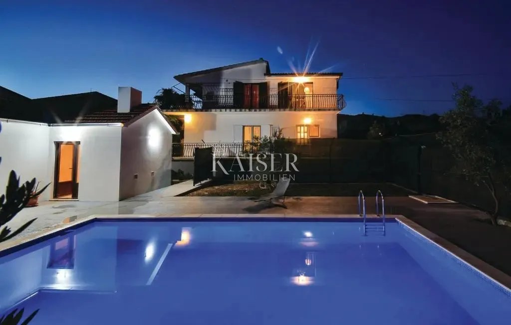 Casa In vendita - Splitsko-dalmatinska Trogir
