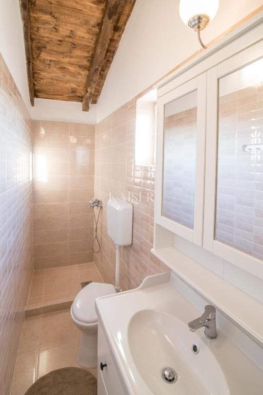 House For sale - Primorsko-goranska Vrbnik