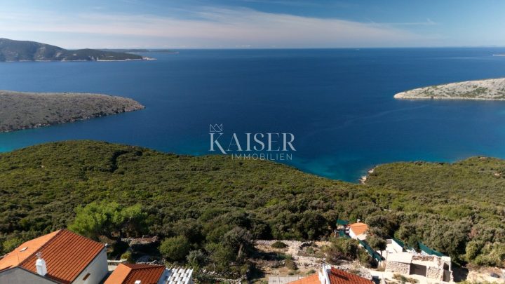 Terreno in vendita 291 m² – Ustrine