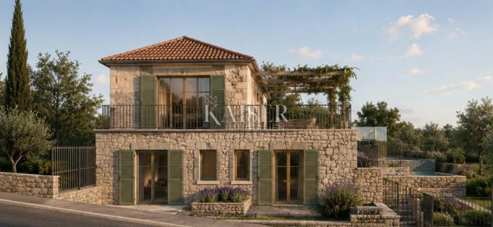 House For sale — Tinjan