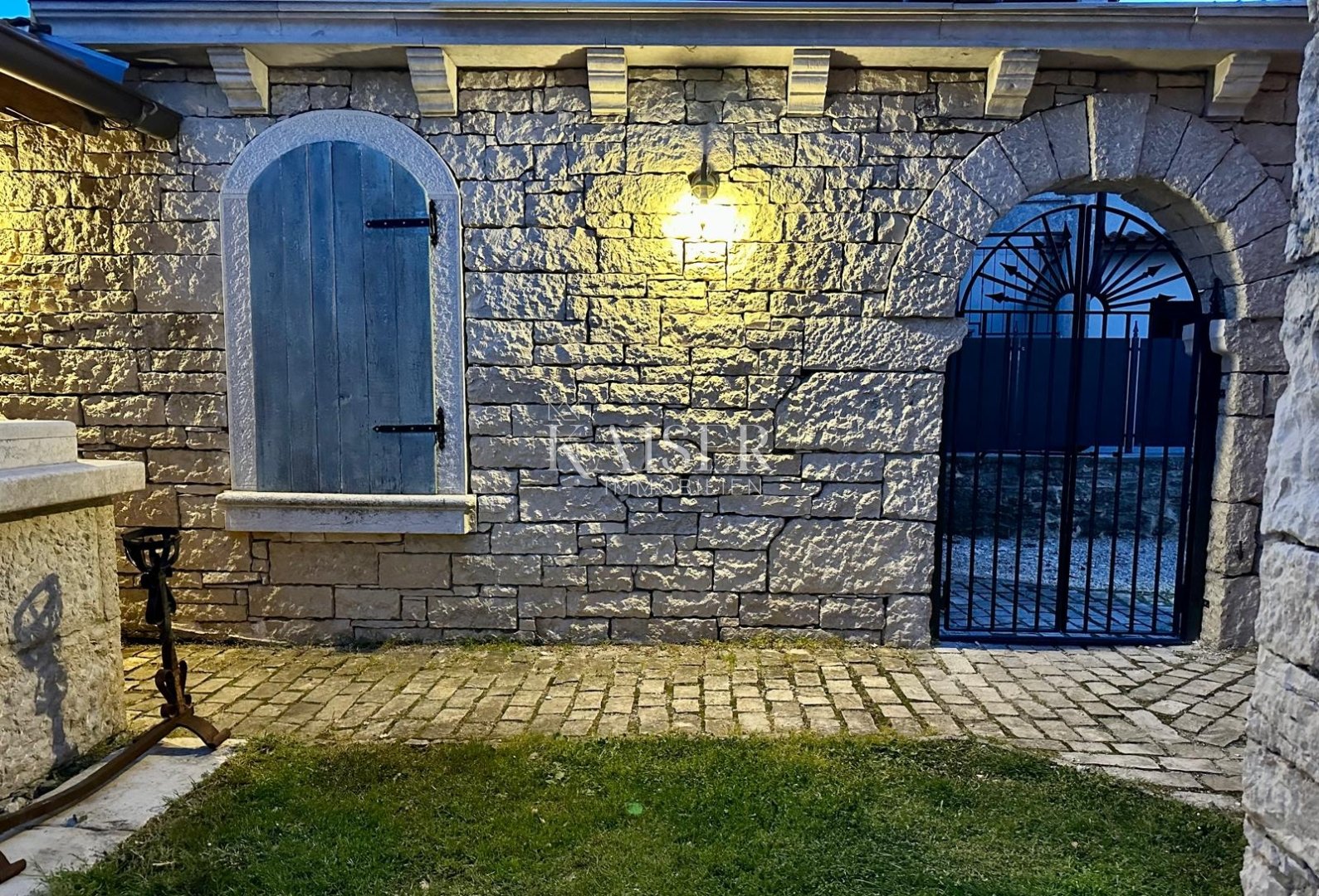 House For sale - Istarska Tinjan