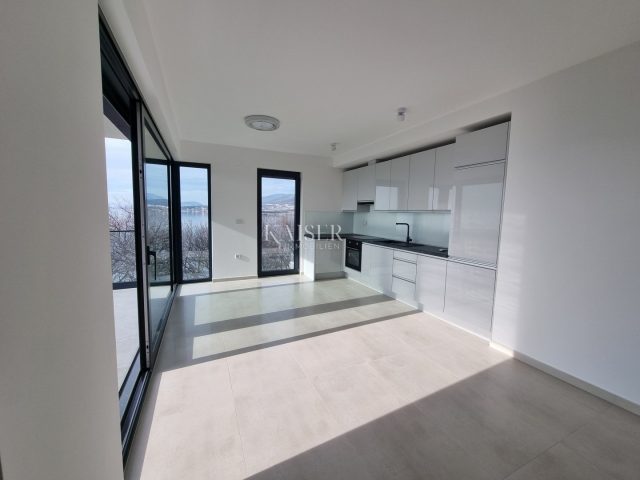 Apartmán Na predaj - Primorsko-goranska Novi Vinodolski - foto 2/9
