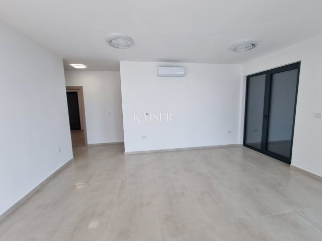 Apartmán Na predaj - Primorsko-goranska Novi Vinodolski - foto 4/9