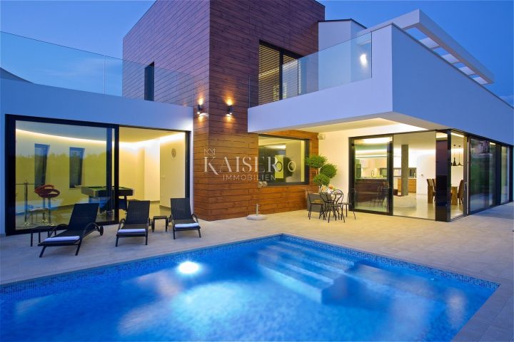 Haus zu verkaufen 370 m² – Poreč