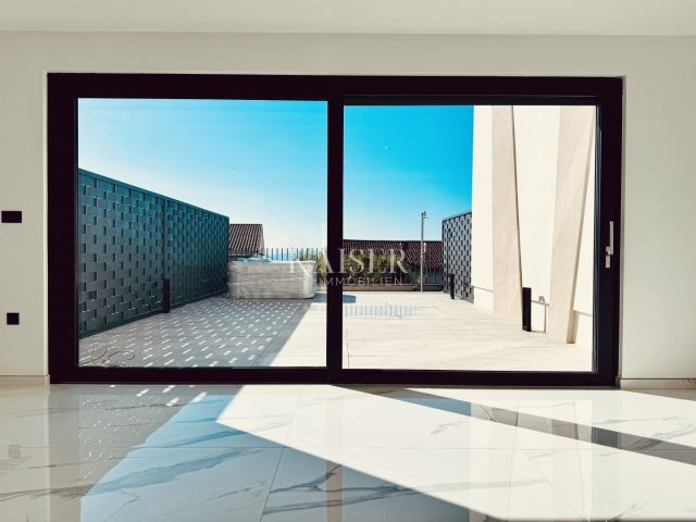 Apartmán na prodej 171 m² – Pobri