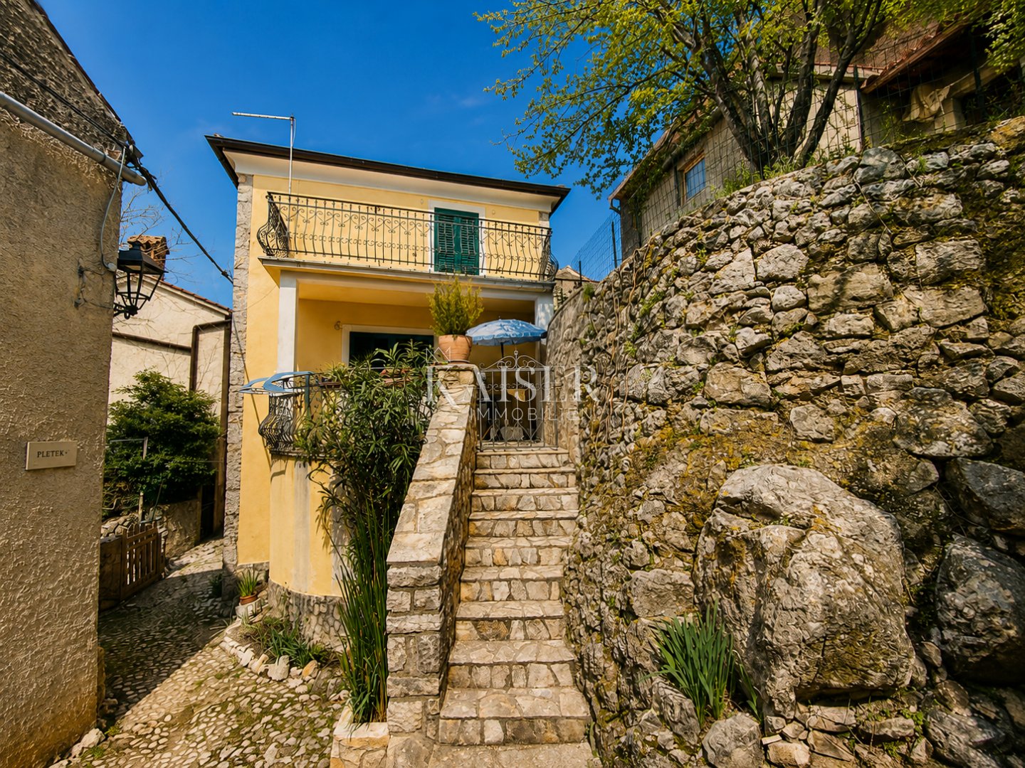 House For sale - Primorsko-goranska Cres