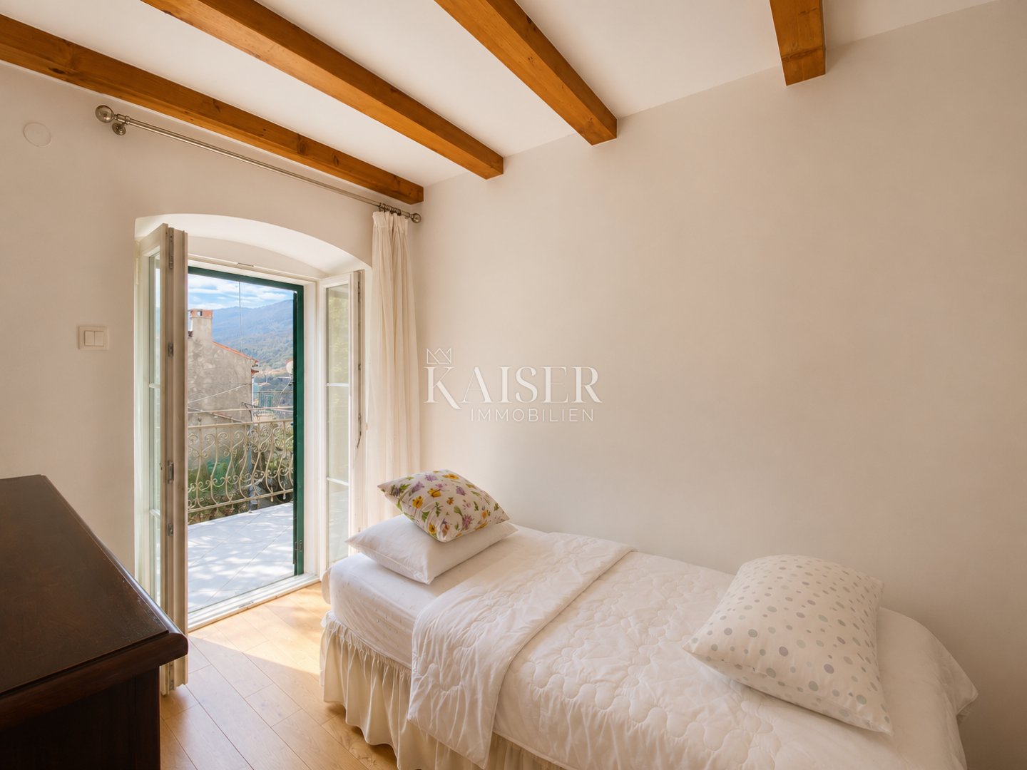 House For sale - Primorsko-goranska Cres