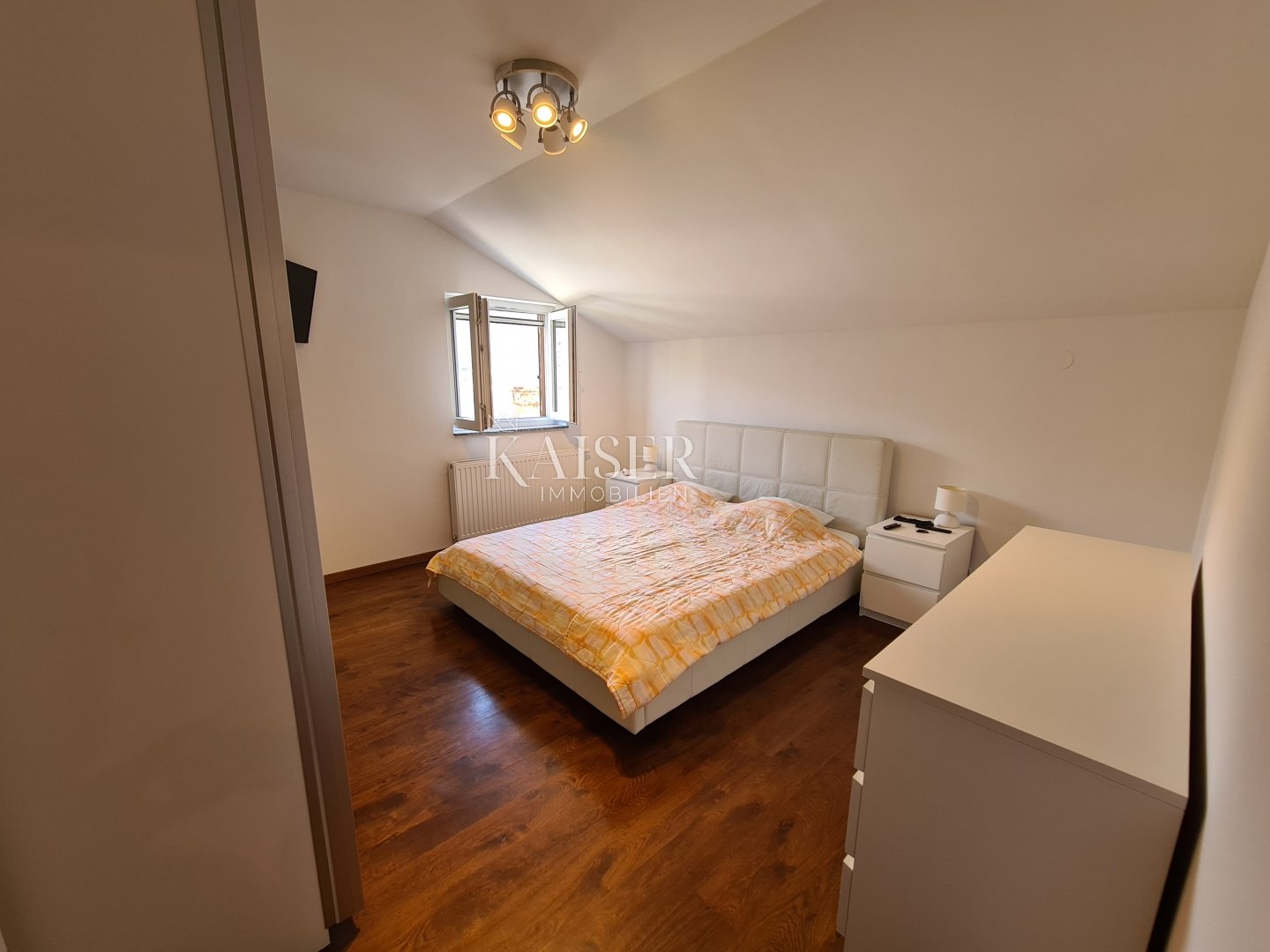 House For sale - Primorsko-goranska Vinodolska Općina