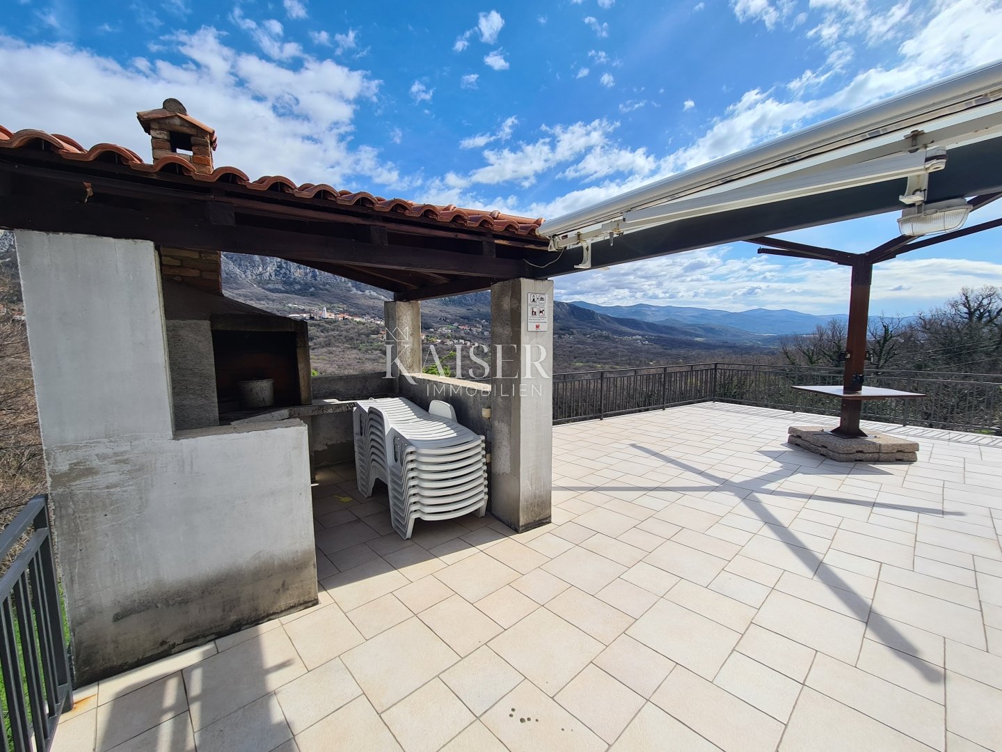 House For sale - Primorsko-goranska Vinodolska Općina