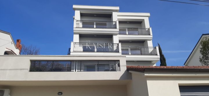 Mieszkanie na sprzedaż 204 m² – Martinkovac