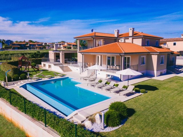 Haus zu verkaufen 380 m² – Poreč