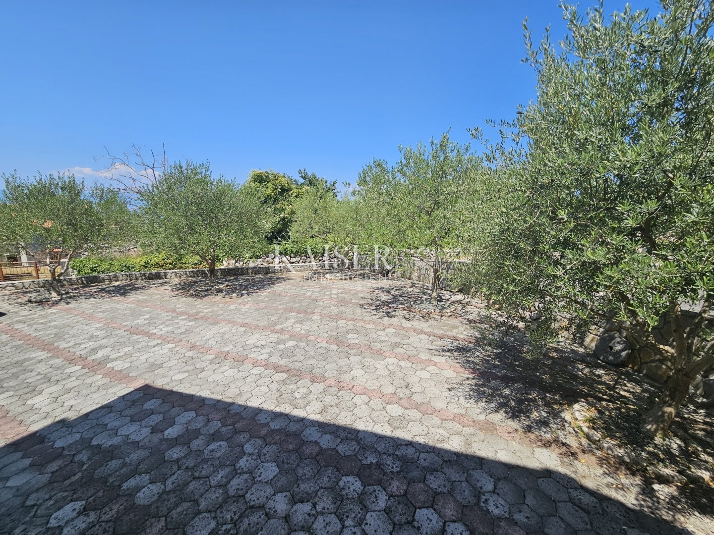 Haus Zu verkaufen - Primorsko-goranska Malinska-Dubašnica