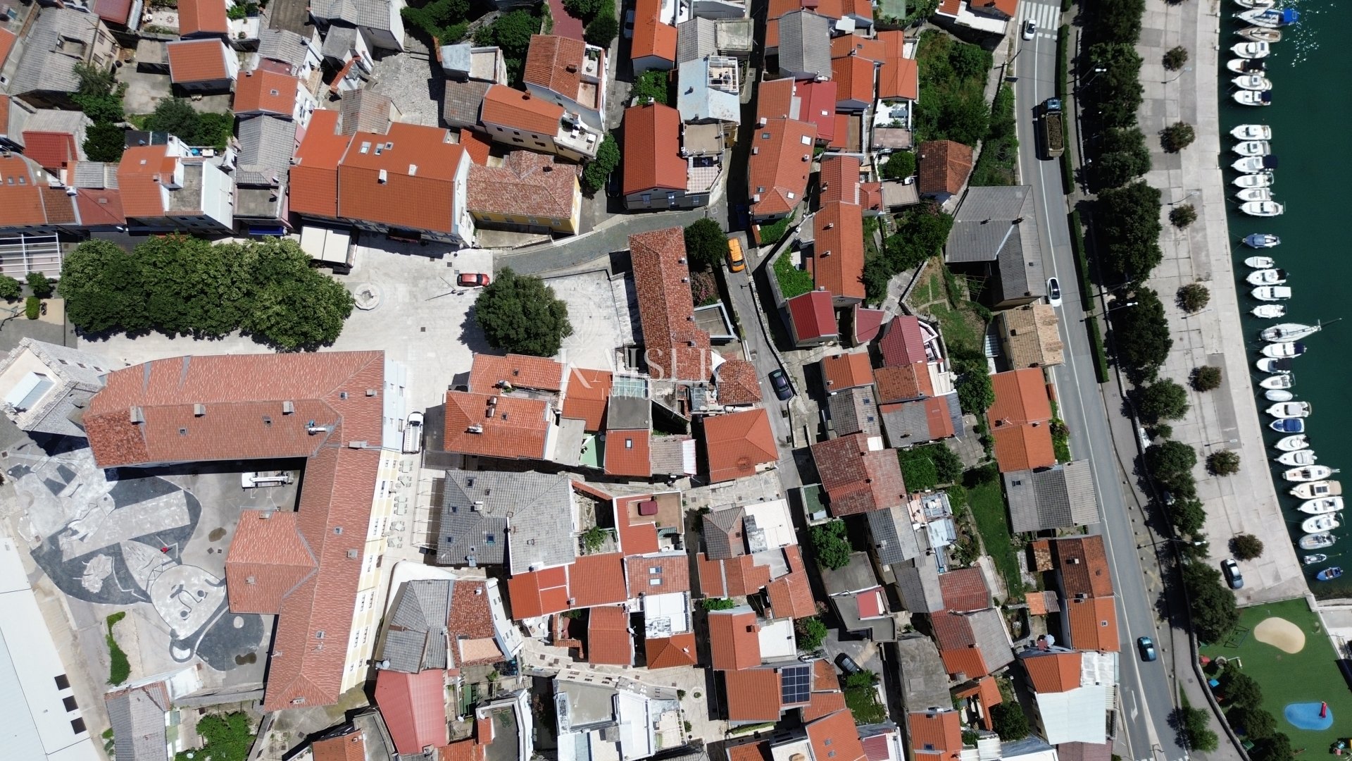 Poslovni prostori Na predaj - Primorsko-goranska Novi Vinodolski