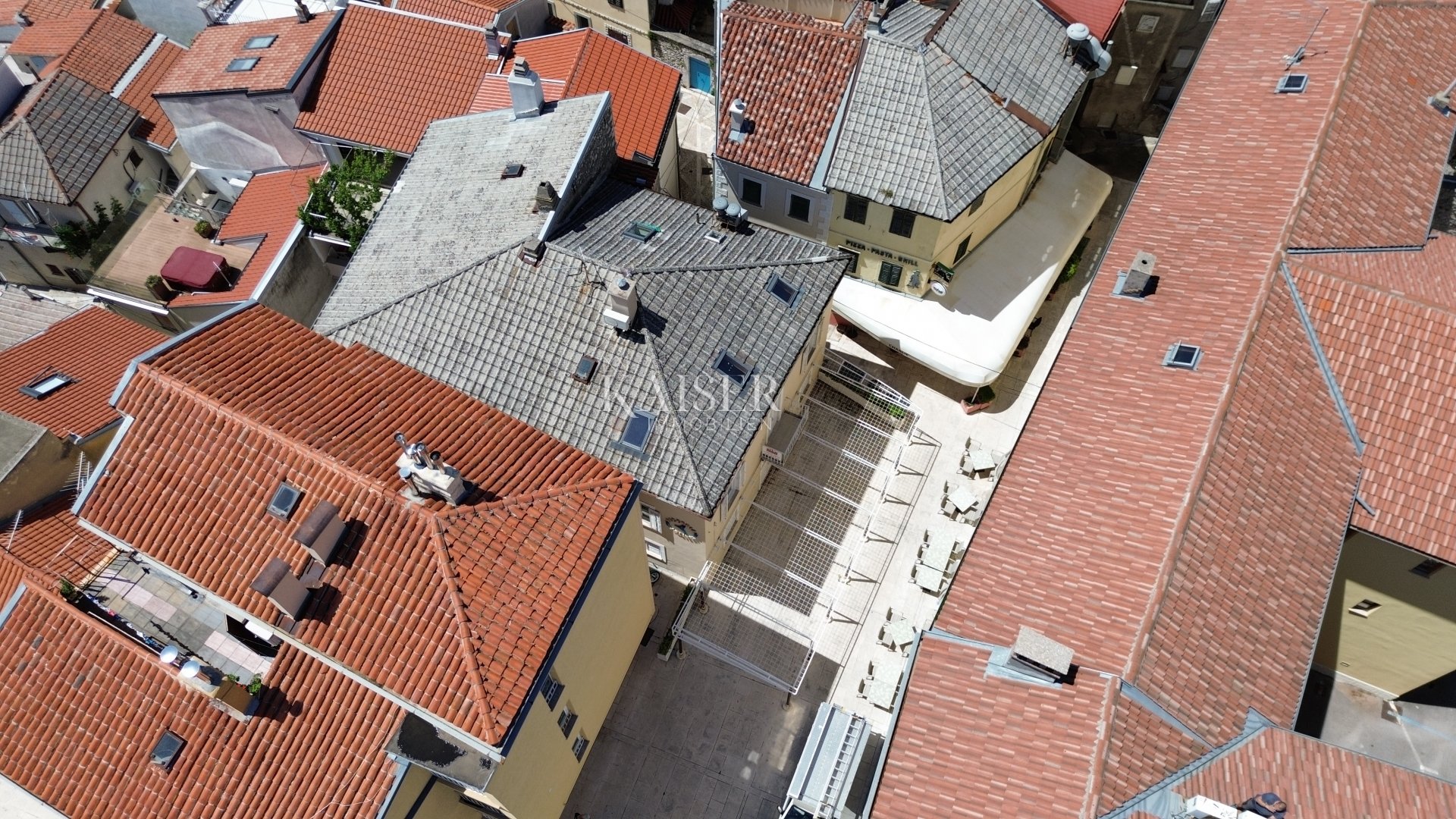 Poslovni prostori Na predaj - Primorsko-goranska Novi Vinodolski