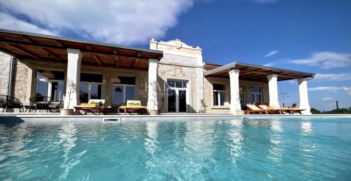 Haus zu verkaufen 429 m² – Poreč