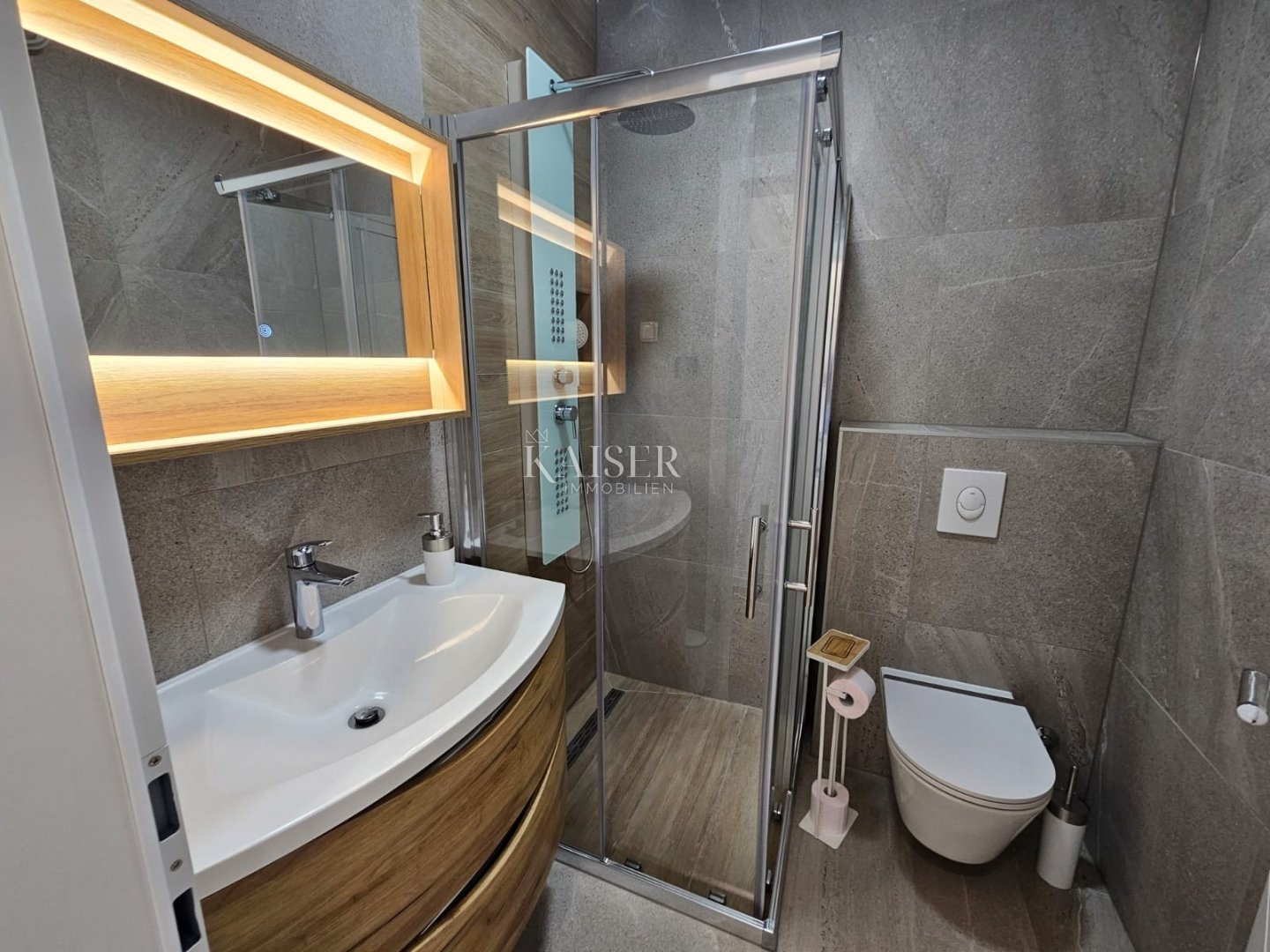 House For sale - Primorsko-goranska Malinska-Dubašnica