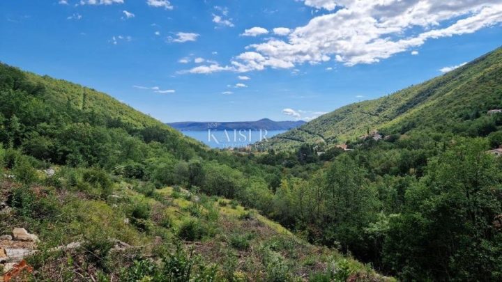 Zemljište na prodaju 957 m² – Mošćenička Draga