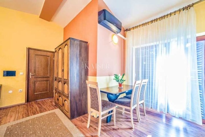 Kuća na prodaju 515 m² – Volosko