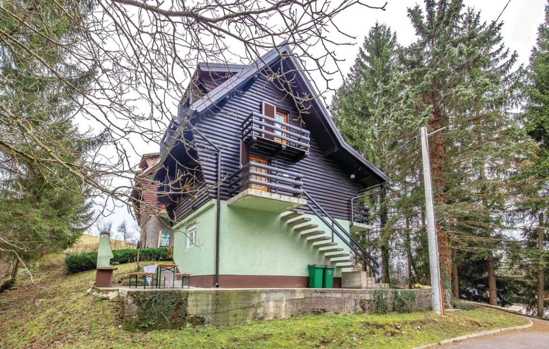 Casa In vendita -  Hajdine