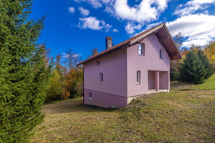 House for sale 200 m² – Fužine
