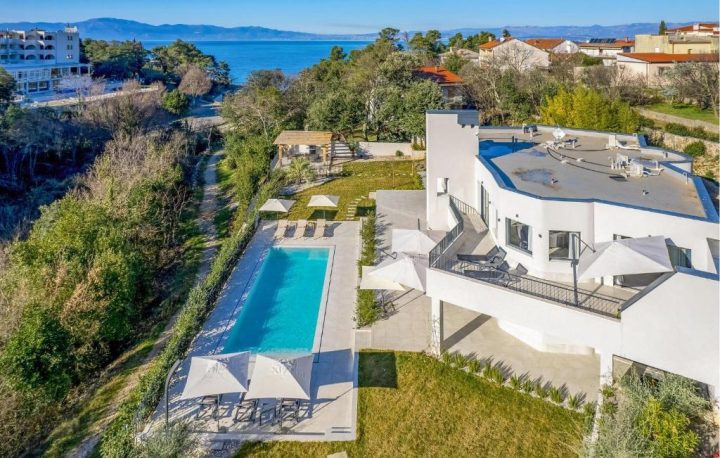 Kuća na prodaju 320 m² – Malinska-Dubašnica