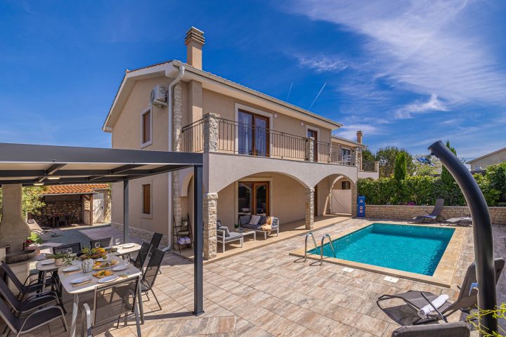 House for sale 200 m² – Krk