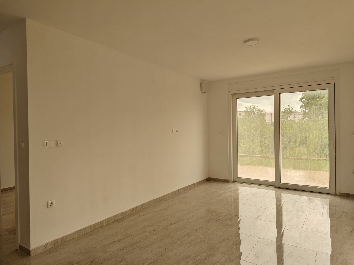 Flat For sale -  Njivice