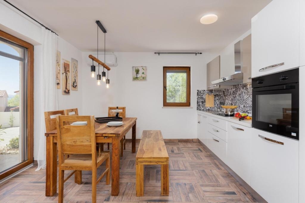 Haus Zu verkaufen - Primorsko-goranska Ljutići