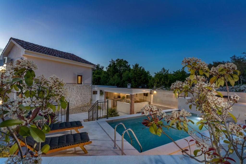 Haus Zu verkaufen - Primorsko-goranska Ljutići