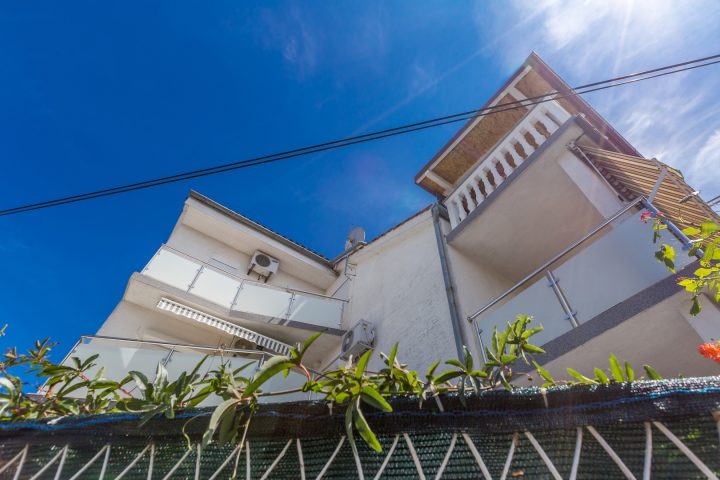 Kuća na prodaju 220 m² – Malinska-Dubašnica