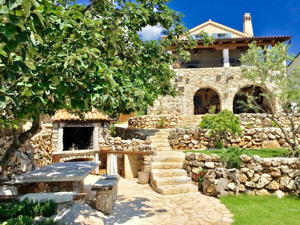 Haus Zu verkaufen - Primorsko-goranska Sveti Vid-Miholjice