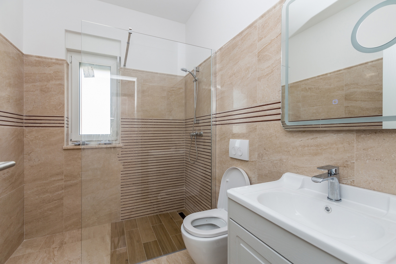 Apartmán Na predaj -  Njivice