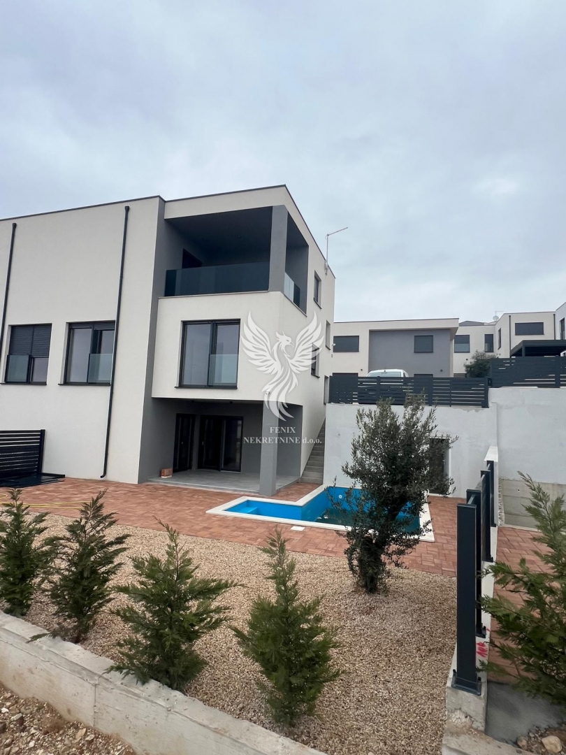 Hiša Na predaj - Vodice - foto 4/11